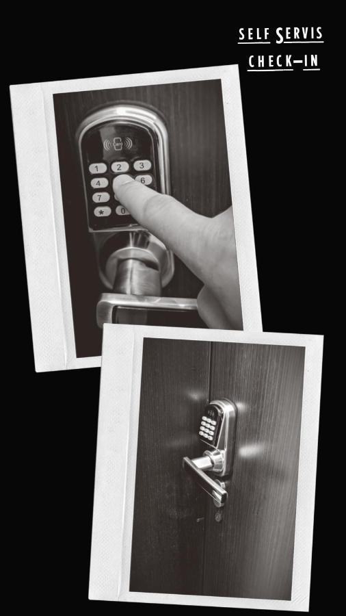 Kolejowa Aparthotel Varşova Dış mekan fotoğraf