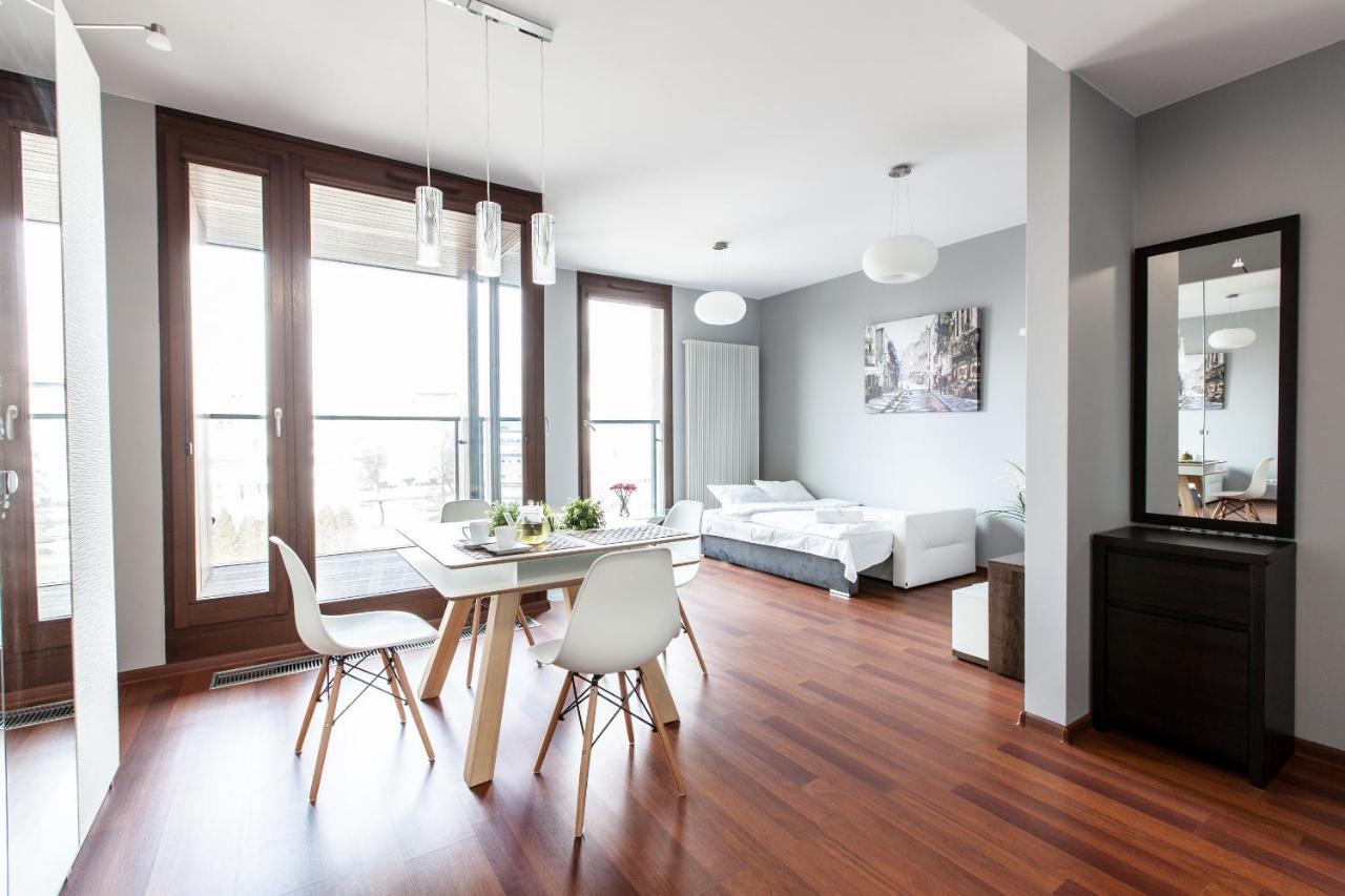 Kolejowa Aparthotel Varşova Dış mekan fotoğraf